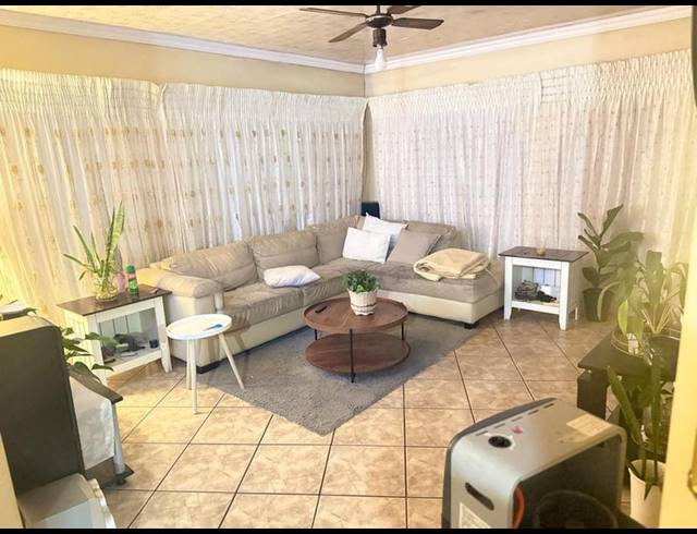 2 BEDROOM HOUSE FOR SALE IN SOSHANGUVE M